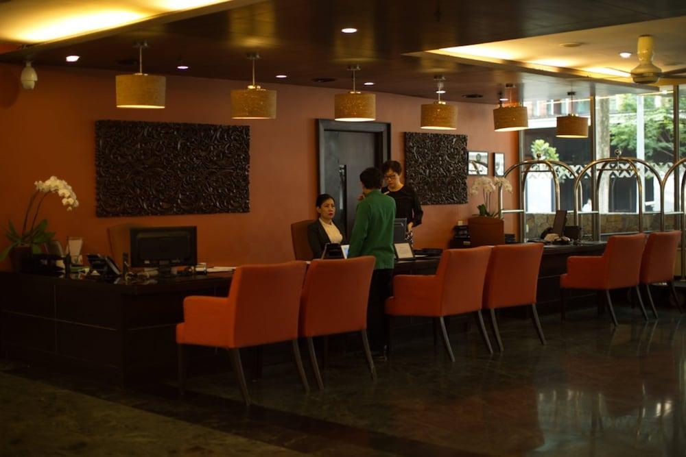 Micasa All Suites Hotel Κουάλα Λουμπούρ Εξωτερικό φωτογραφία The lobby of the hotel