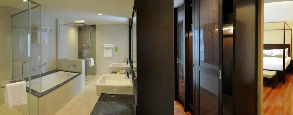 Micasa All Suites Hotel Κουάλα Λουμπούρ Εξωτερικό φωτογραφία Bathroom